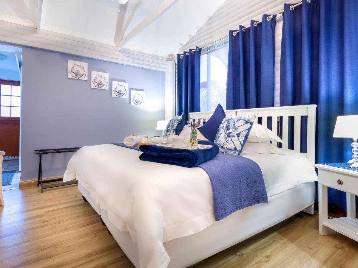 The Owls Inn Country Villa'S George Chambre photo